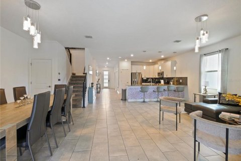 Casa en venta en Davenport, Florida, 8 dormitorios, 405.98 m2 № 1632007 - foto 23