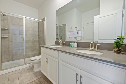 Casa en venta en Davenport, Florida, 8 dormitorios, 405.98 m2 № 1632007 - foto 11