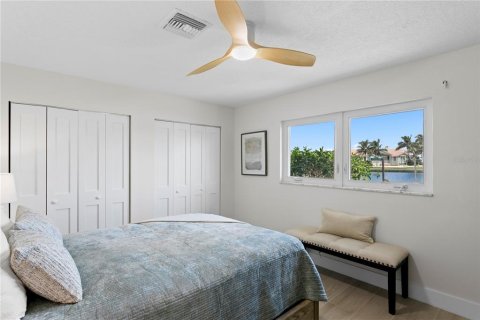 Villa ou maison à vendre à Treasure Island, Floride: 3 chambres, 205.59 m2 № 2411401 - photo 22