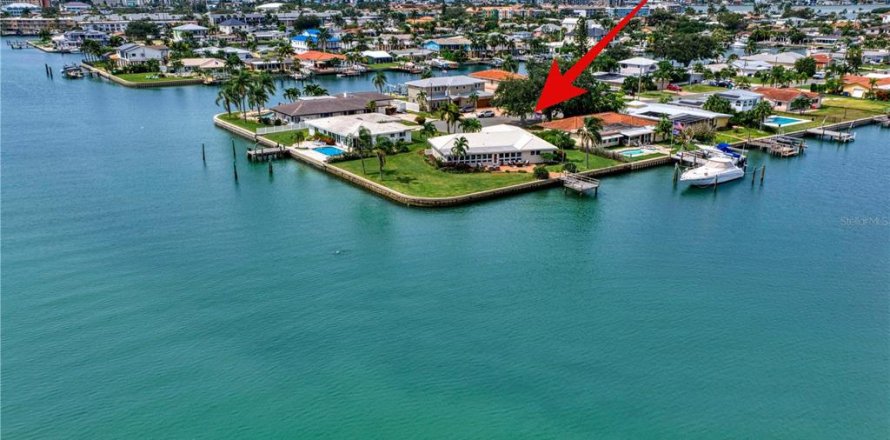 Villa ou maison à Treasure Island, Floride 3 chambres, 205.59 m2 № 2411401
