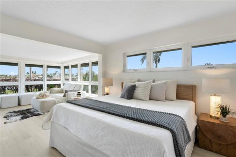 Villa ou maison à vendre à Treasure Island, Floride: 3 chambres, 205.59 m2 № 2411401 - photo 19