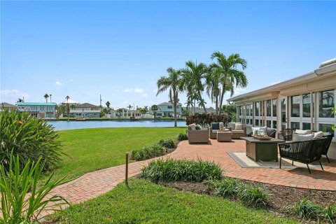 Villa ou maison à vendre à Treasure Island, Floride: 3 chambres, 205.59 m2 № 2411401 - photo 28