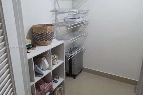 Copropriété à vendre à Hallandale Beach, Floride: 2 chambres, 102.19 m2 № 1952969 - photo 8