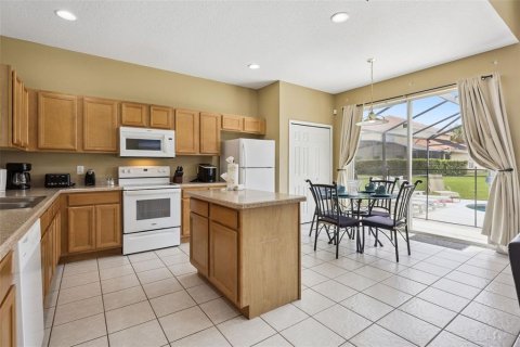 Casa en venta en Davenport, Florida, 6 dormitorios, 257.43 m2 № 2207252 - foto 10
