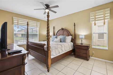 Casa en venta en Davenport, Florida, 6 dormitorios, 257.43 m2 № 2207252 - foto 16
