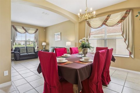 Casa en venta en Davenport, Florida, 6 dormitorios, 257.43 m2 № 2207252 - foto 9
