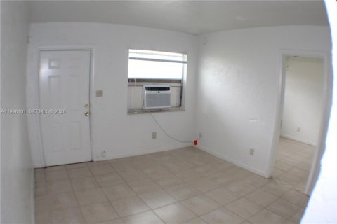 Appartement à louer à Fort Lauderdale, Floride: 2 chambres, 46.45 m2 № 1995841 - photo 4