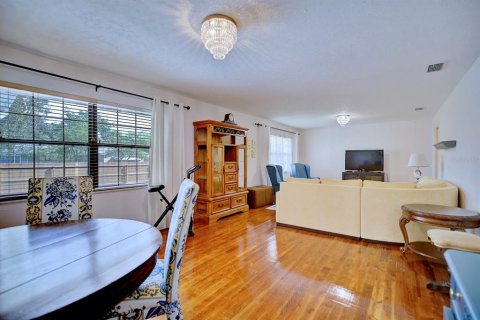Casa en venta en Wauchula, Florida, 3 dormitorios, 216.56 m2 № 1914345 - foto 10