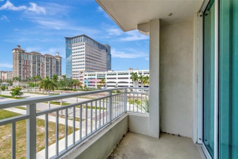 Copropriété à louer à West Palm Beach, Floride: 2 chambres, 97.08 m2 № 1959760 - photo 28