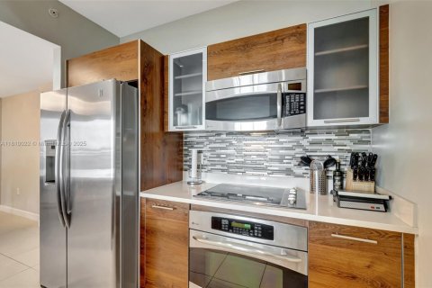 Copropriété à louer à West Palm Beach, Floride: 2 chambres, 97.08 m2 № 1959760 - photo 5