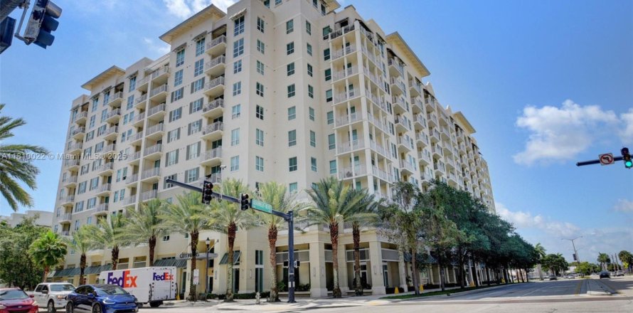 Condo à West Palm Beach, Floride, 2 chambres № 1959760