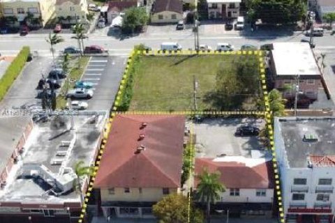Commercial property in Miami, Florida № 2078087 - photo 10