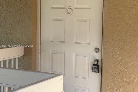 Снять в аренду кондоминиум в Корал-Спрингс, Флорида 2 спальни, № 1951716 - фото 4