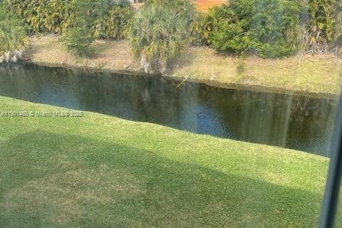 Снять в аренду кондоминиум в Корал-Спрингс, Флорида 2 спальни, № 1951716 - фото 6