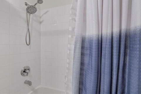 Купить кондоминиум в Сарасота, Флорида 5 комнат, 126.25м2, № 1556169 - фото 14