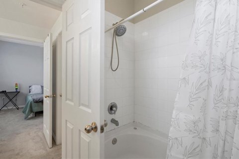 Купить кондоминиум в Сарасота, Флорида 5 комнат, 126.25м2, № 1556169 - фото 23