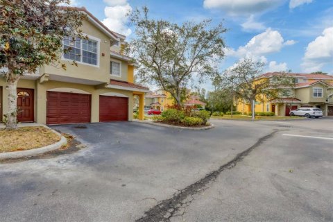 Купить кондоминиум в Сарасота, Флорида 5 комнат, 126.25м2, № 1556169 - фото 1