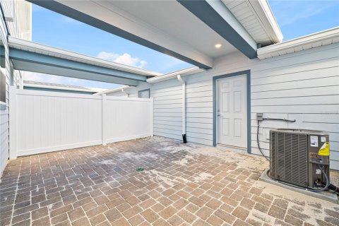 Touwnhouse à louer à Clermont, Floride: 3 chambres, 153.47 m2 № 2429247 - photo 28