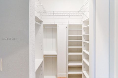 Купить таунхаус в Хомстед, Флорида 4 спальни, 169.08м2, № 2045954 - фото 24