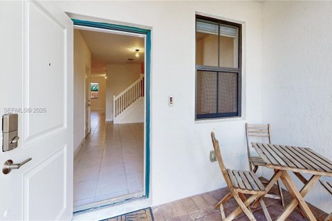 Купить таунхаус в Хомстед, Флорида 4 спальни, 169.08м2, № 2045954 - фото 3