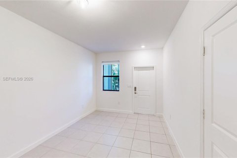 Купить таунхаус в Хомстед, Флорида 4 спальни, 169.08м2, № 2045954 - фото 6