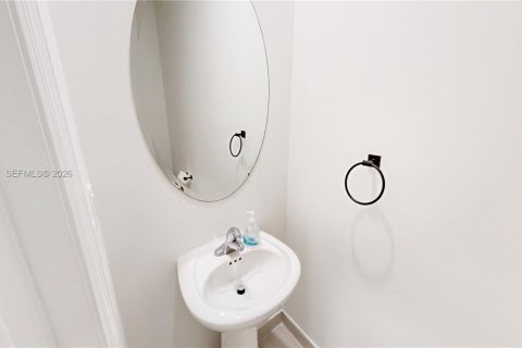 Купить таунхаус в Хомстед, Флорида 4 спальни, 169.08м2, № 2045954 - фото 17