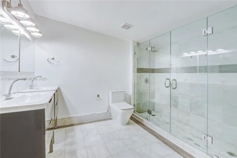 Casa en venta en Coral Gables, Florida, 2 dormitorios, 143.53 m2 № 2026827 - foto 12