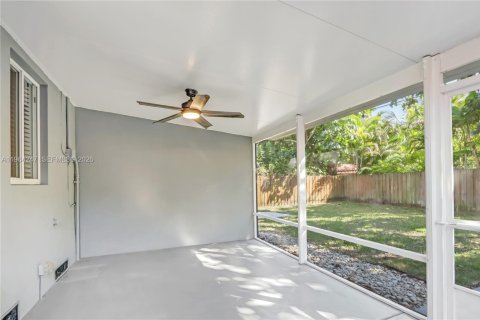 Casa en venta en Coral Gables, Florida, 2 dormitorios, 143.53 m2 № 2026827 - foto 10