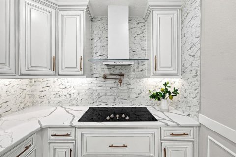 Купить виллу или дом в Брэндон, Флорида 6 комнат, 126.35м2, № 2430501 - фото 13