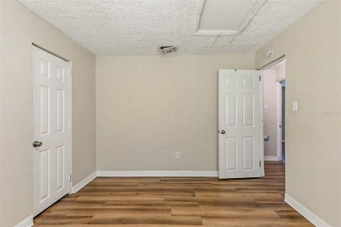 Villa ou maison à vendre à Tampa, Floride: 4 chambres, 132.29 m2 № 1912514 - photo 26
