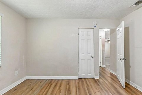 Villa ou maison à vendre à Tampa, Floride: 4 chambres, 132.29 m2 № 1912514 - photo 21