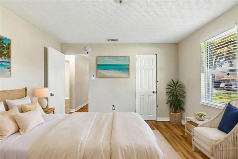 Villa ou maison à vendre à Tampa, Floride: 4 chambres, 132.29 m2 № 1912514 - photo 15