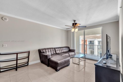 Copropriété à louer à Sunny Isles Beach, Floride: 2 chambres, 103.68 m2 № 2000169 - photo 14