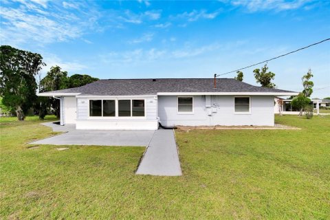 House in Sun City Center, Florida 2 bedrooms, 140.75 sq.m. № 1773165 - photo 20