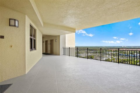 Condo in Fort Myers, Florida, 3 bedrooms  № 1572678 - photo 5