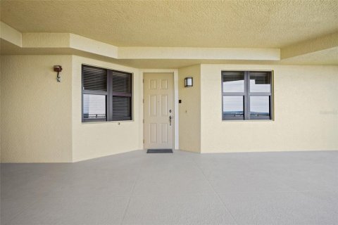 Condo in Fort Myers, Florida, 3 bedrooms  № 1572678 - photo 6