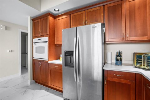 Condo in Fort Myers, Florida, 3 bedrooms  № 1572678 - photo 16