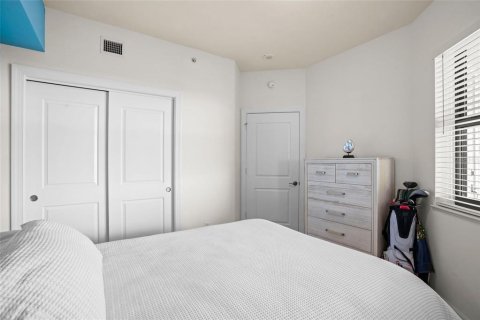 Condo in Fort Myers, Florida, 3 bedrooms  № 1572678 - photo 24