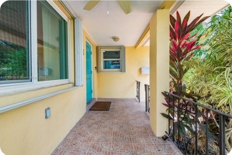 Casa en alquiler en Hollywood, Florida, 3 dormitorios, 125.51 m2 № 1959428 - foto 15