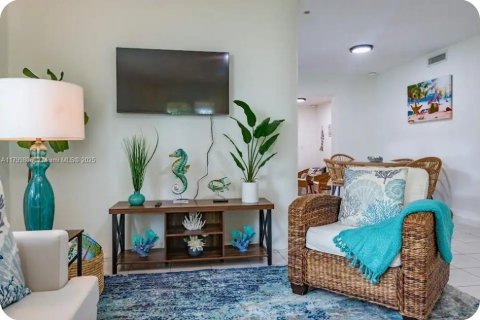 Casa en alquiler en Hollywood, Florida, 3 dormitorios, 125.51 m2 № 1959428 - foto 3