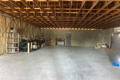 Propiedad comercial en alquiler en Port Charlotte, Florida № 1025490 - foto 4