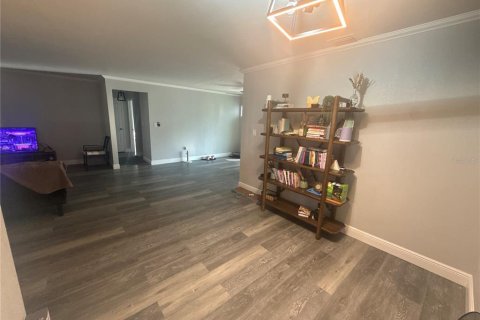 House in Tavares, Florida 3 bedrooms, 120.77 sq.m. № 2097139 - photo 26