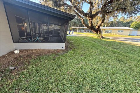 House in Tavares, Florida 3 bedrooms, 120.77 sq.m. № 2097139 - photo 4