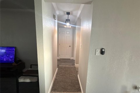 House in Tavares, Florida 3 bedrooms, 120.77 sq.m. № 2097139 - photo 12