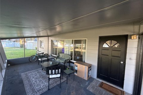 House in Tavares, Florida 3 bedrooms, 120.77 sq.m. № 2097139 - photo 5
