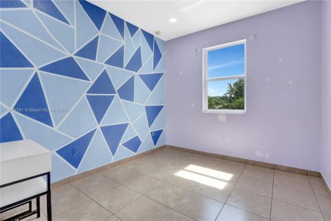 House in Homestead, Florida 3 bedrooms, 149.57 sq.m. № 1896198 - photo 17