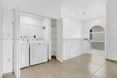House in Homestead, Florida 3 bedrooms, 149.57 sq.m. № 1896198 - photo 16