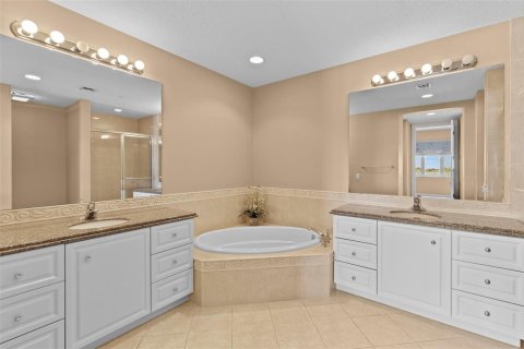 Copropriété à vendre à Hutchinson Island South, Floride: 2 chambres, 184.78 m2 № 2078141 - photo 10