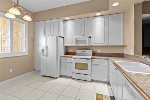 Copropriété à vendre à Hutchinson Island South, Floride: 2 chambres, 184.78 m2 № 2078141 - photo 8