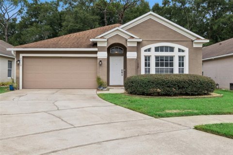 Villa ou maison à Apopka, Floride 4 chambres, 189.52 m2 № 2325192